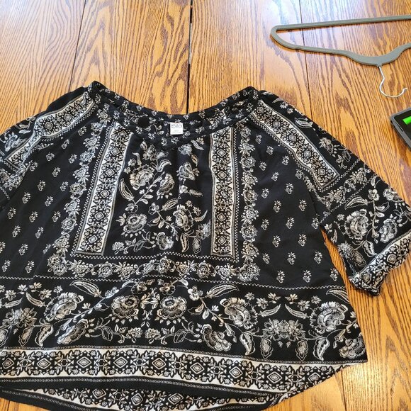 Bila Bohemian Black and White Blouse sz 2x - Picture 3 of 4